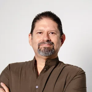 Fotografía profesional de Mijail Brambilla Cabezas. Director comercial de IMBIM.